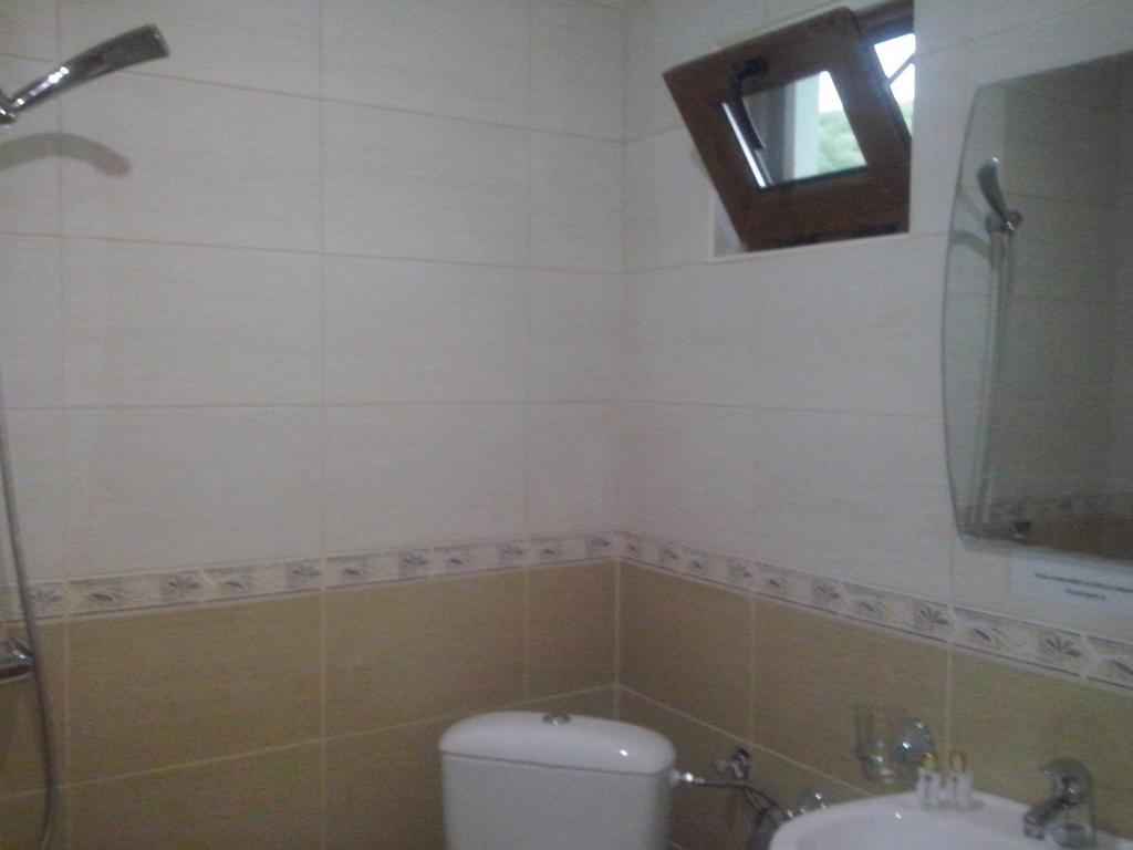 Emen Guest House Friends חדר תמונה