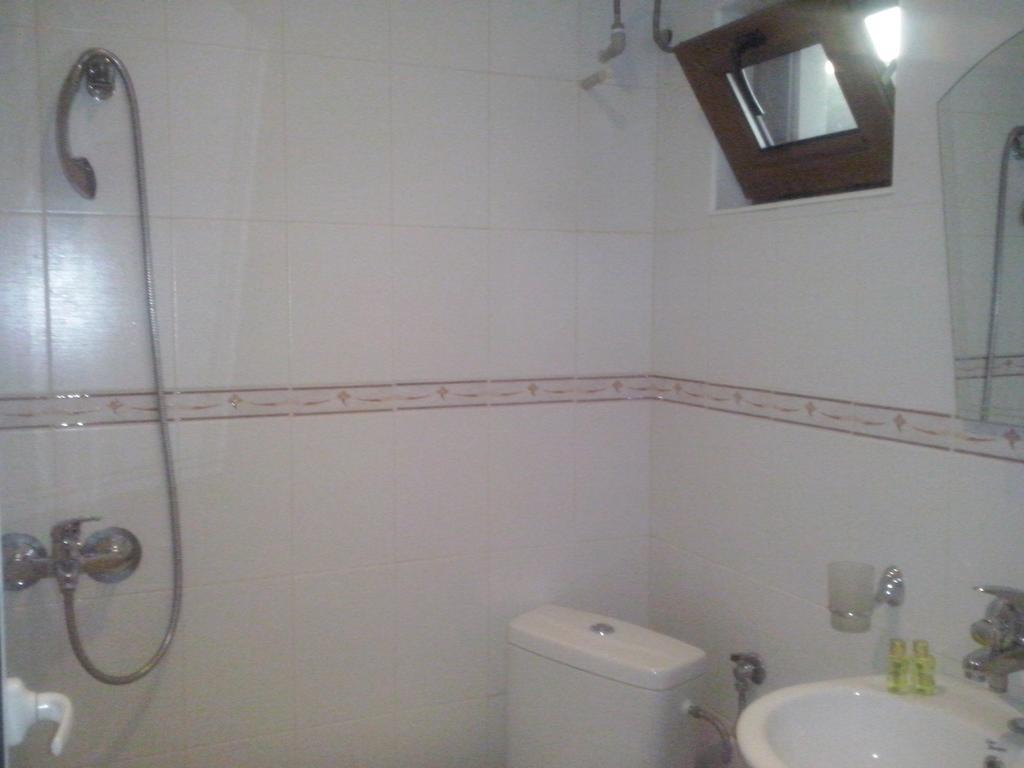 Emen Guest House Friends חדר תמונה