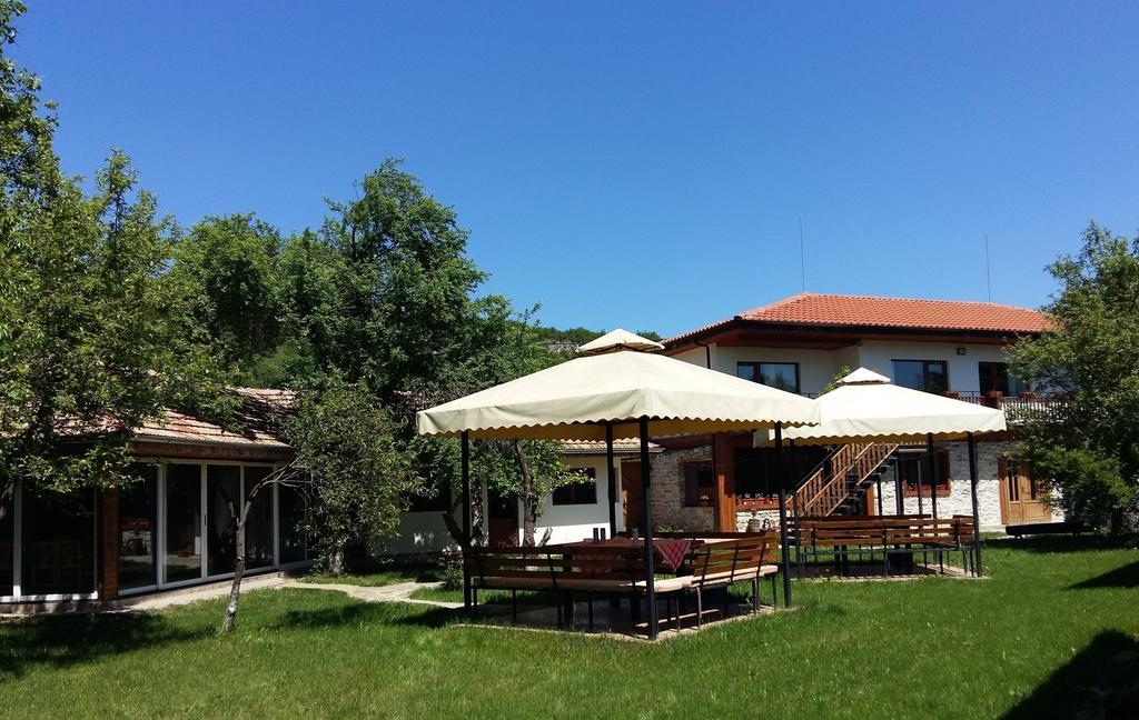 Emen Guest House Friends מראה חיצוני תמונה
