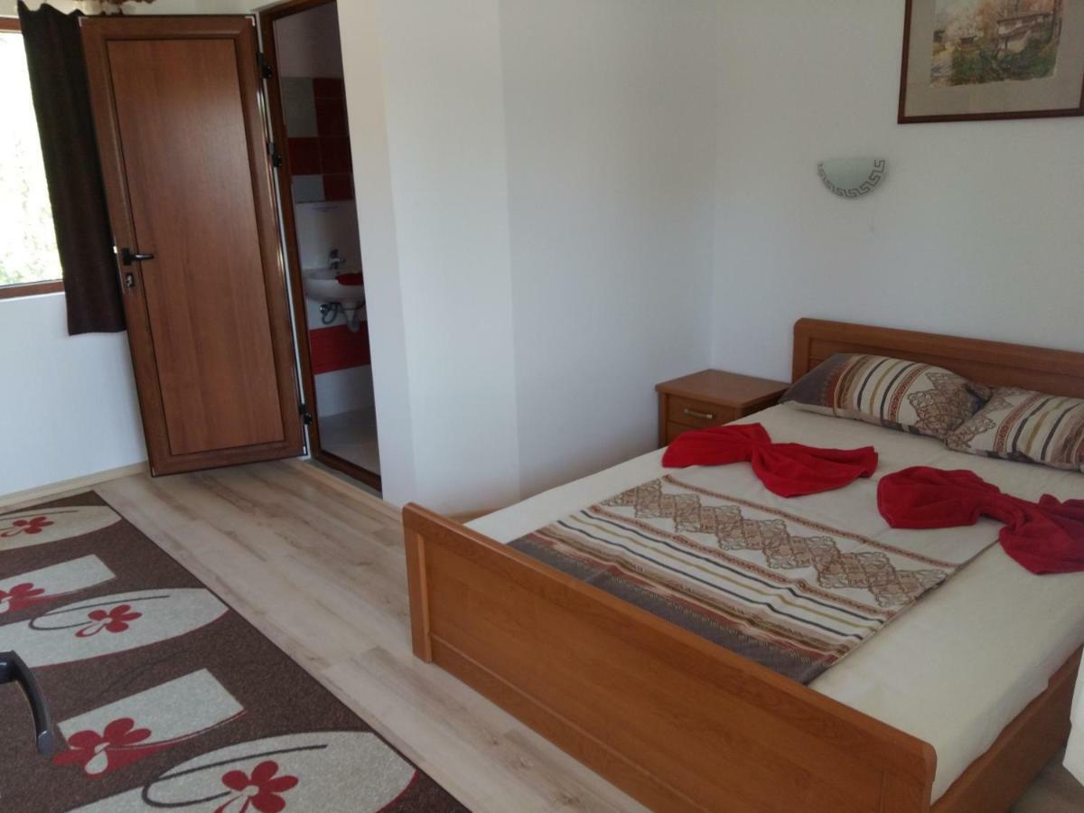 Emen Guest House Friends מראה חיצוני תמונה