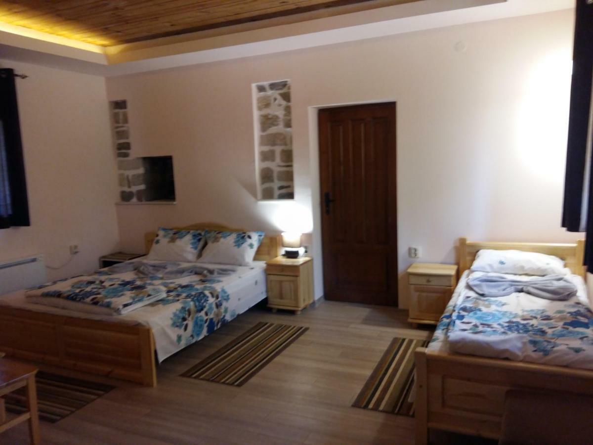 Emen Guest House Friends מראה חיצוני תמונה