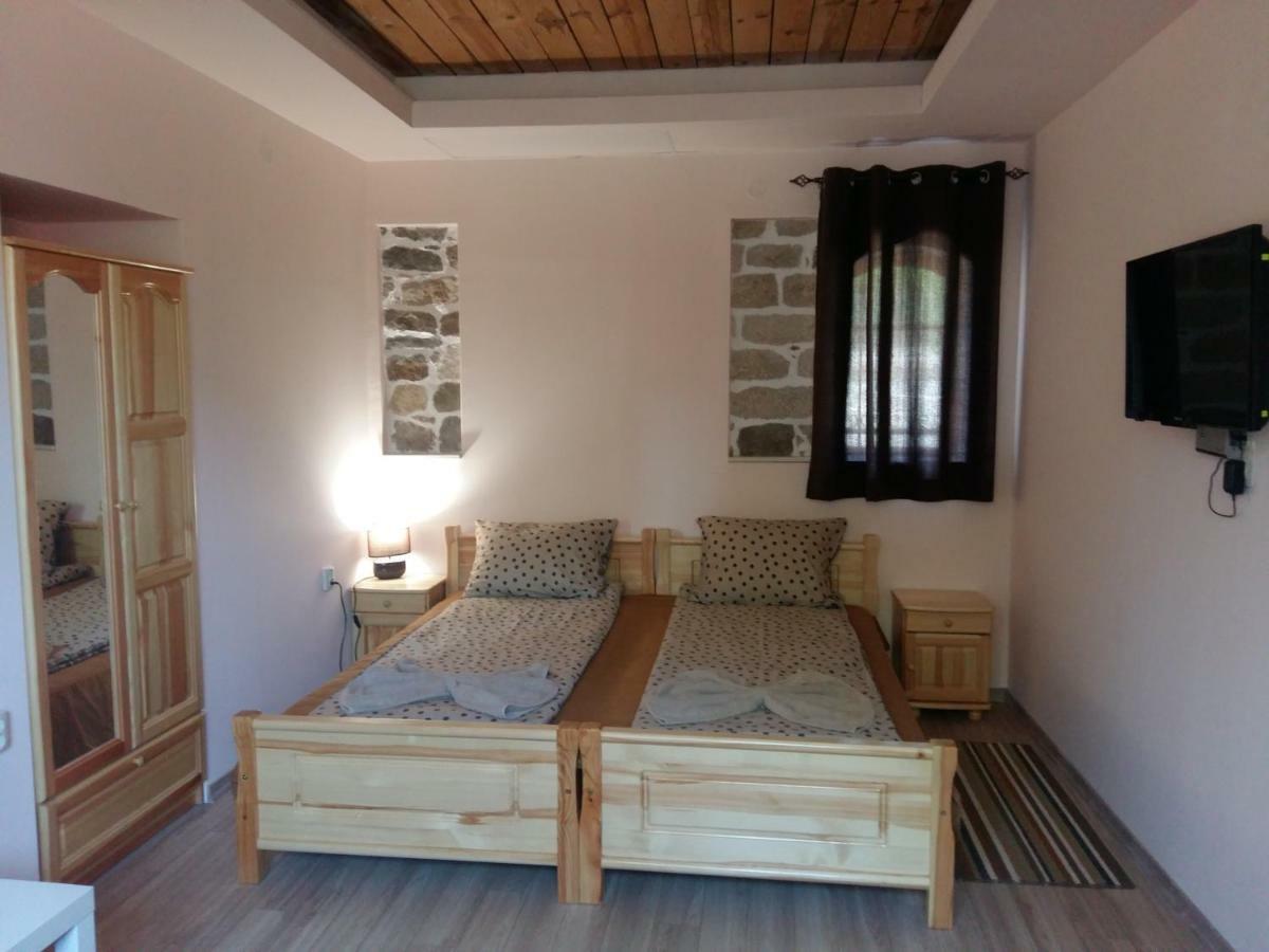 Emen Guest House Friends מראה חיצוני תמונה