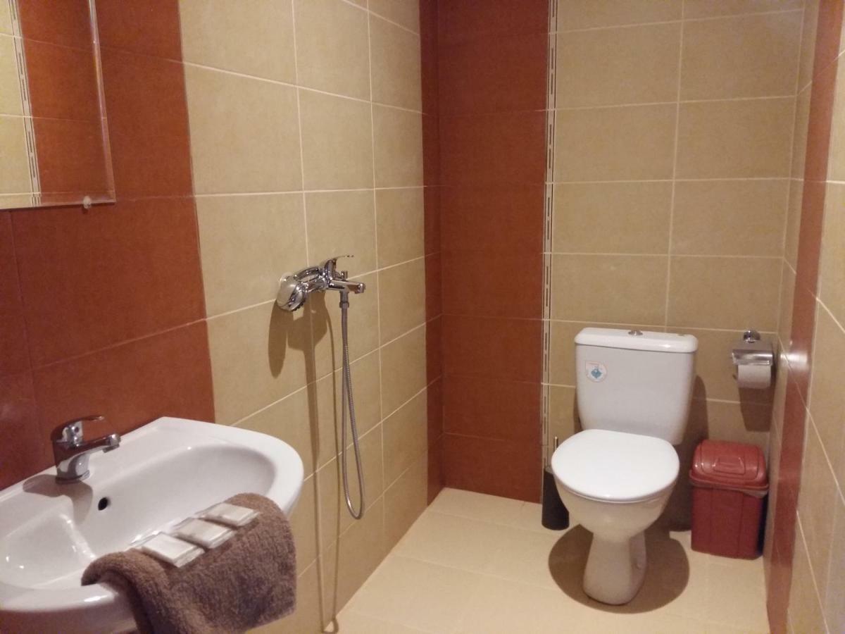 Emen Guest House Friends מראה חיצוני תמונה